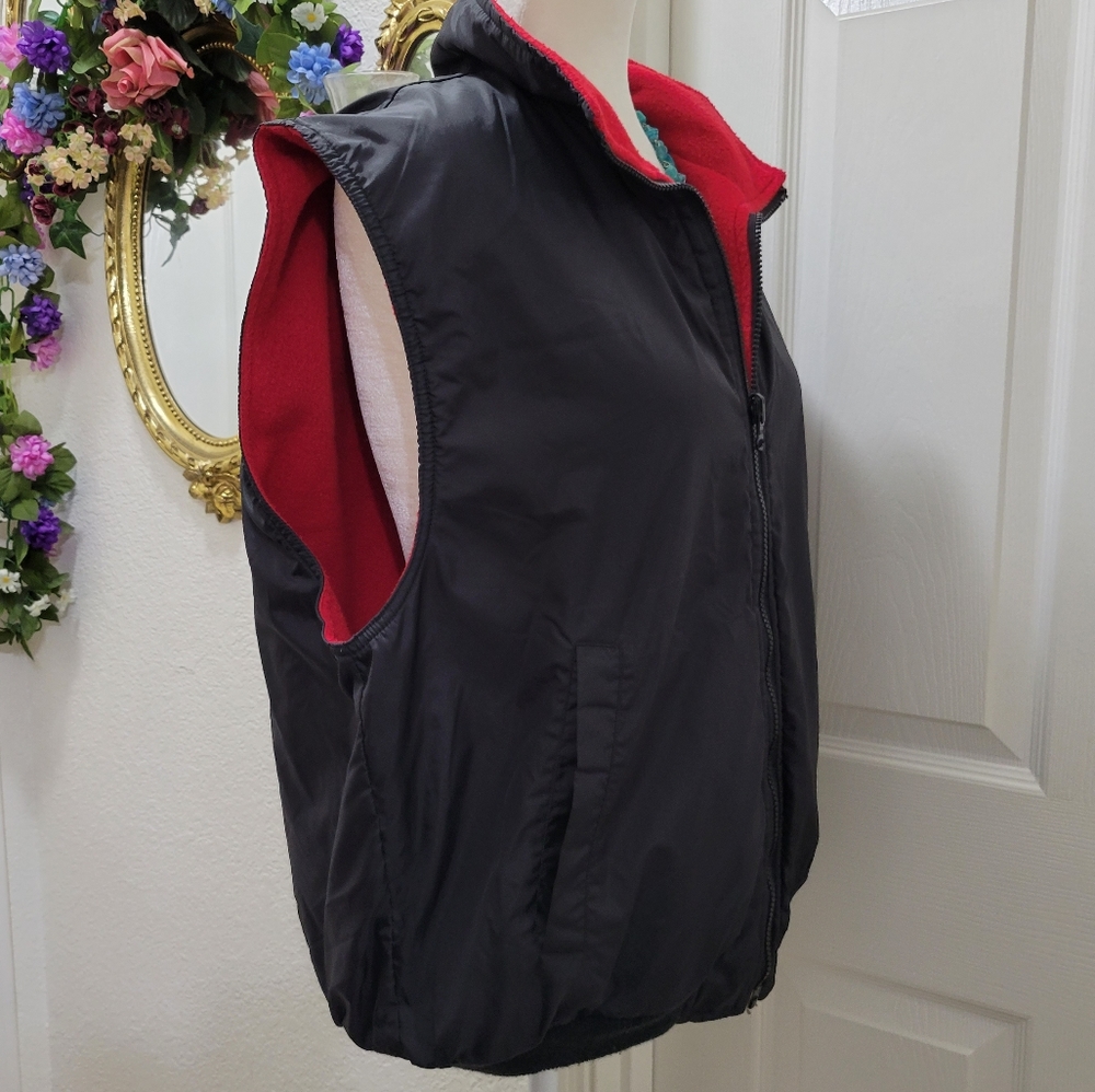 Vest - Picture 3 of 9
